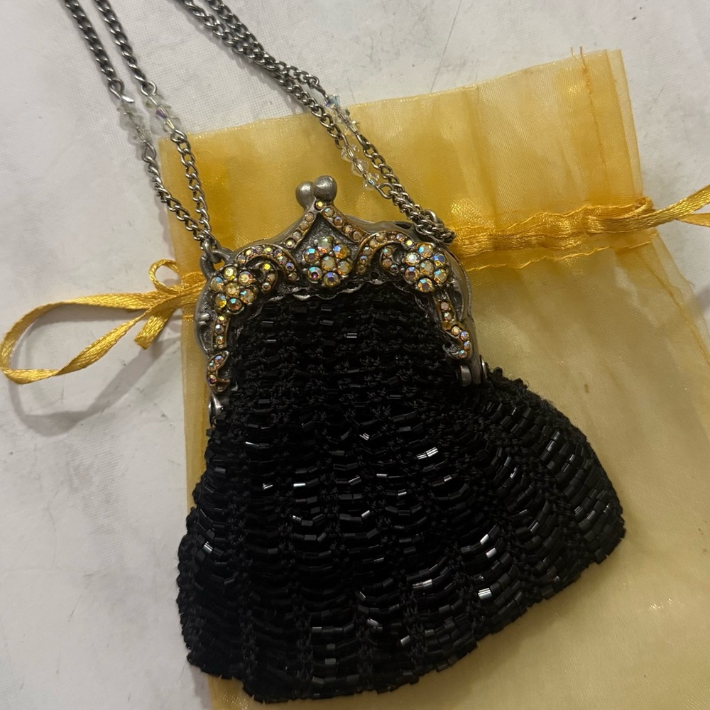 Vintage Clara Kasavina  Beaded mini Bag